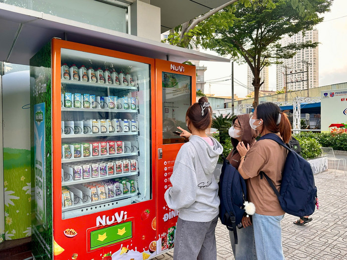 Mô hình bán hàng này mang đến sự tiện lợi, nhanh chóng cho người tiêu dùng. hinh-2-12.jpg