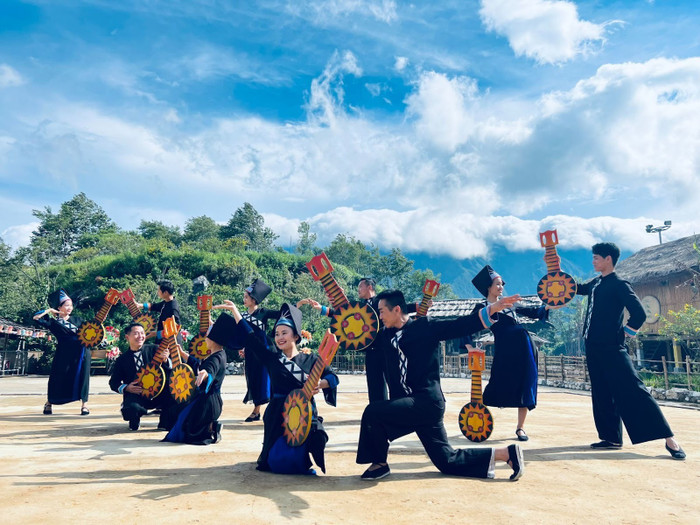 Không gian văn hóa đậm chất bản địa ở Bản Mây đem đến những trải nghiệm độc đáo cho du khách.