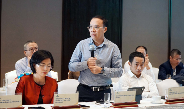 Ông Hoàng Đình Tùng - Phó Tổng Giám đốc PVOIL