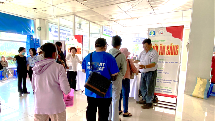 Những phần hỗ trợ của Nutifood góp phần giúp bệnh nhân vơi đi gánh nặng khi điều trị bệnh. Những phần hỗ trợ của Nutifood góp phần giúp bệnh nhân vơi đi gánh nặng khi điều trị bệnh.