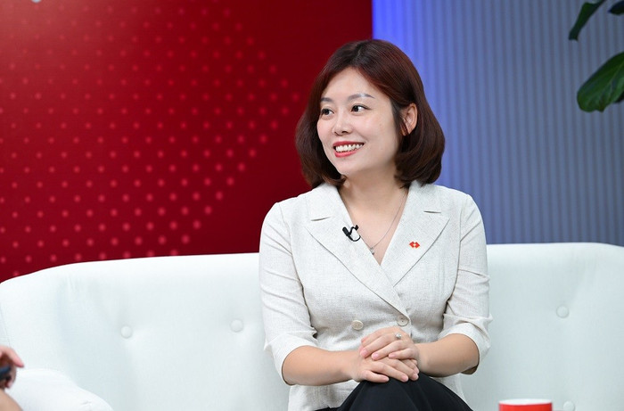 Bà Nguyễn Vân Linh - Phó Giám đốc Khối Ngân hàng Bán lẻ Techcombank. ba-nguyen-van-linh-pho-gdk-rbg.jpg
