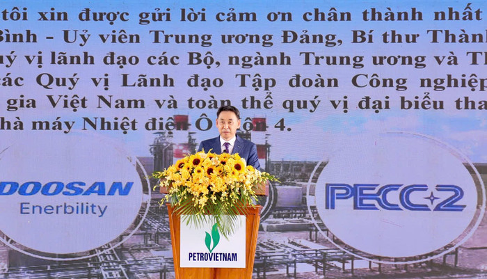 Đại diện Liên danh nhà thầu Doosan Enerbility (Hàn Quốc) – PECC2 (Việt Nam), ông Yeonin Jung – Phó Chủ tịch Tập đoàn Doosan Enerbility cam kết cùng đối tác PECC2 xây dựng Nhà máy Nhiệt điện Ô Môn IV đạt chất lượng cao nhất, đóng góp tích cực vào sự phát triển ngành điện Việt Nam. a4-44.jpg