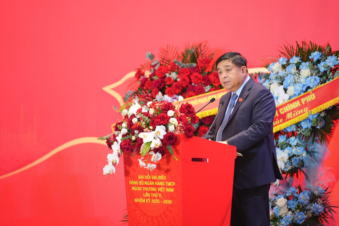 Đồng chí Nguyễn Chí Dũng - Ủy viên Ban Chấp hành Trung ương Đảng, Ủy viên Ban Thường vụ Đảng ủy Chính phủ, Phó Thủ tướng Chính phủ phát biểu chỉ đạo. 20250802-dhdang-3.jpg