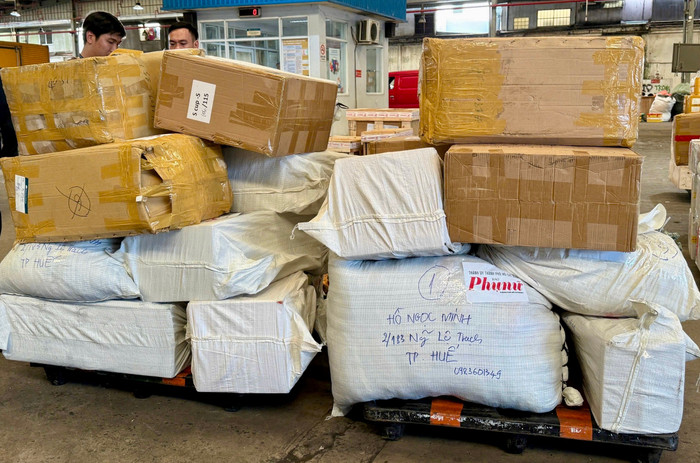 Không chỉ đảm bảo khai thác an toàn, Vietnam Airlines luôn tiên phong đồng hành thực hiện trách nhiệm xã hội trong mọi thời điểm. vna2.jpg