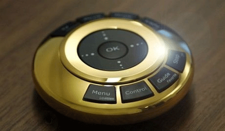 Bộ điều khiển từ xa Gold RC1: Với hệ thống giải trí Lantic Entertainment System, bạn có thể sử dụng Gold RC1 để điều khiển TV, đầu DVD, máy nghe CD, vào Internet, email, điều khiển chuông báo trộm, hệ thống đèn điện, hệ thống rèm cửa, máy điều hòa và nhiều tính năng khác nữa. Giá khoảng 55.000 USD. Bộ điều khiển từ xa Gold RC1: Với hệ thống giải trí Lantic Entertainment System, bạn có thể sử dụng Gold RC1 để điều khiển TV, đầu DVD, máy nghe CD, vào Internet, email, điều khiển chuông báo trộm, hệ thống đèn điện, hệ thống rèm cửa, máy điều hòa và nhiều tính năng khác nữa. Giá khoảng 55.000 USD.