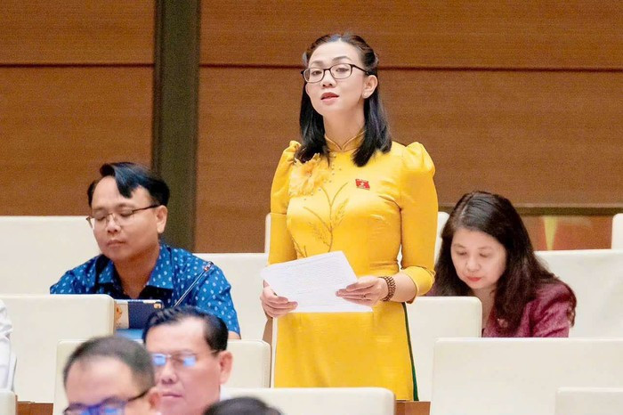 Đại biểu Quốc hội Trịnh Thị Tú Anh - Đoàn Đại biểu Quốc hội tỉnh Lâm Đồng. (Ảnh: quochoi.vn) dbqh-trinh-thi-tu-anh.png
