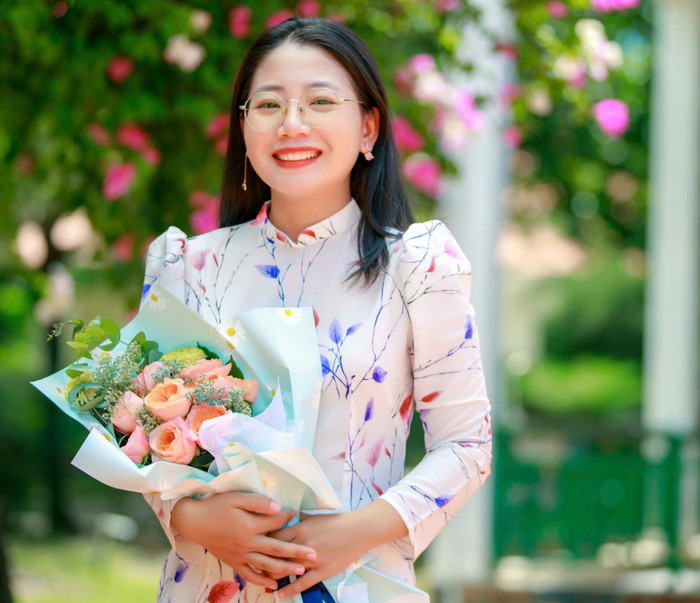 Cô giáo Trần Thị Ngân - giáo viên bộ môn Sinh học, Trường Phổ thông Hermann Gmeiner Nha Trang (tỉnh Khánh Hòa). Ảnh: NVCC. 12.jpg