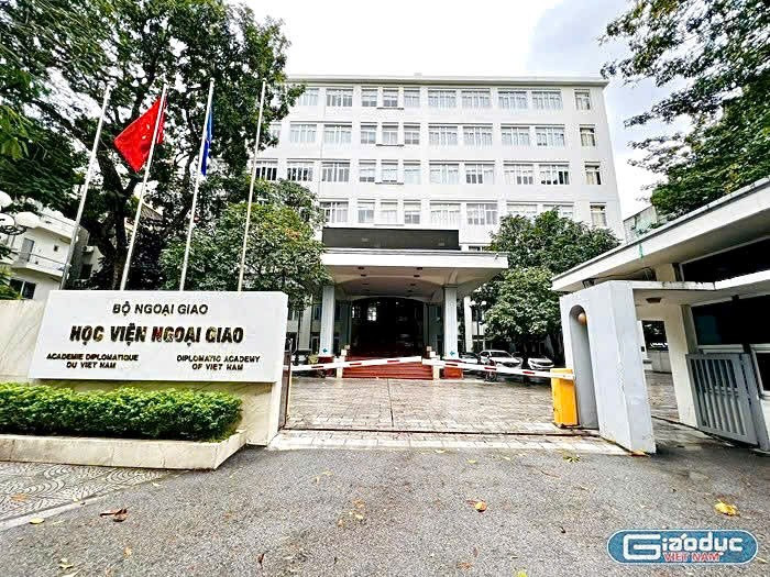 Học viện Ngoại giao tọa lạc tại số 69, phố Chùa Láng, phường Láng Thượng, quận Đống Đa, Hà Nội. (Ảnh: An Vy) hvng.png