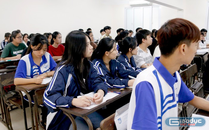 Sinh viên Trường Đại học Khoa học Tự nhiên - Đại học Quốc gia Hà Nội. Ảnh: Mộc Trà. gdvn-sv-hus.png