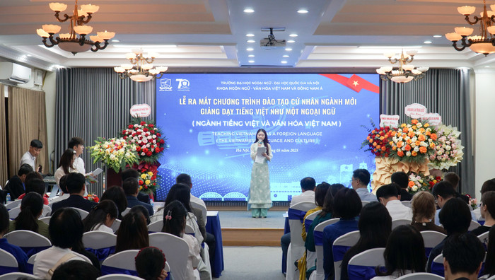 Lễ ra mắt chương trình đào tạo cử nhân ngành Tiếng Việt và Văn hoá Việt Nam, chương trình đào tạo Giảng dạy tiếng Việt như một ngoại ngữ. dsc00032-1.jpg