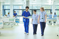 Sinh viên quốc tế muốn vào học trường y tại Mỹ cần lưu ý những gì?