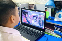 Theo tôi, nhất thiết không được dạy trực tuyến cho học sinh lớp 1