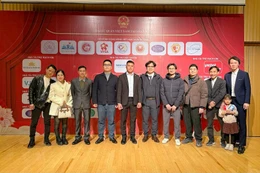 Đón Tết xa quê hương, giảng viên, du học sinh Việt Nam nâng niu giá trị truyền thống theo cách riêng