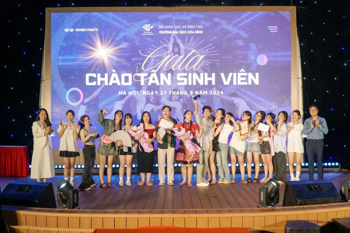 Đoàn Thanh niên Trường Đại học Hòa Bình tổ chức nhiều hoạt động thiết thực nhằm hướng tới sinh viên và cộng đồng. Ảnh: NVCC Đoàn Thanh niên Trường Đại học Hòa Bình tổ chức nhiều hoạt động thiết thực nhằm hướng tới sinh viên và cộng đồng. Ảnh: NVCC