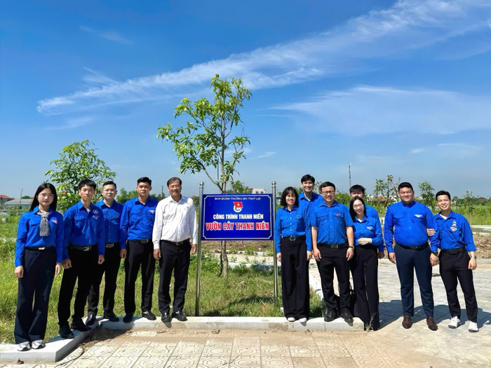 Hoạt động “Mùa hè xanh 2025” do Đoàn Thanh niên, Hội Sinh viên Trường Đại học Thuỷ Lợi thực hiện chuyến đi tiền trạm tại tỉnh Hưng Yên. Ảnh: NVCC. Hoạt động “Mùa hè xanh 2025” do Đoàn Thanh niên, Hội Sinh viên Trường Đại học Thuỷ Lợi thực hiện chuyến đi tiền trạm tại tỉnh Hưng Yên. Ảnh: NVCC.