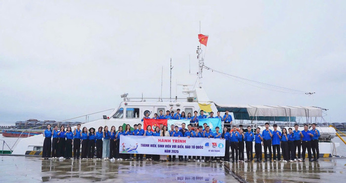 Sinh viên Trường Đại học Thủy lợi cùng Thành đoàn Hà Nội, Thành đoàn Hải Phòng và Tỉnh đoàn Thái Nguyên. Ảnh: NTCC. Sinh viên Trường Đại học Thủy lợi cùng Thành đoàn Hà Nội, Thành đoàn Hải Phòng và Tỉnh đoàn Thái Nguyên. Ảnh: NTCC.