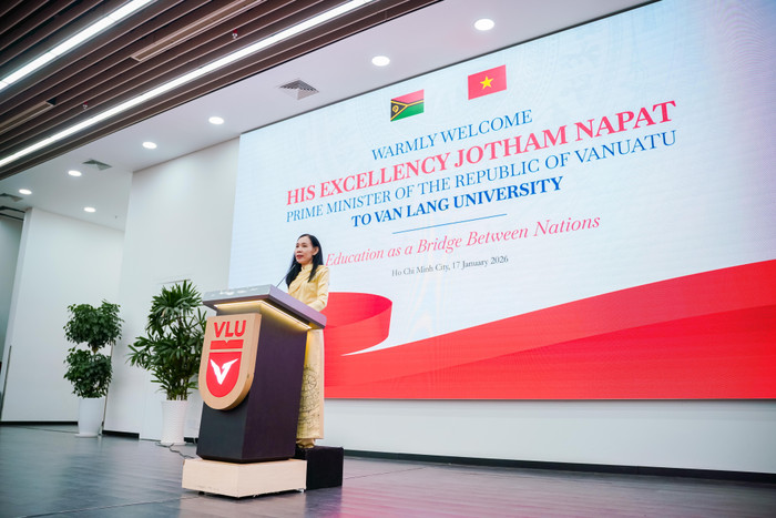 Phó Giáo sư, Tiến sĩ Trần Thị Mỹ Diệu khẳng định giáo dục là cầu nối bền vững giữa các quốc gia.