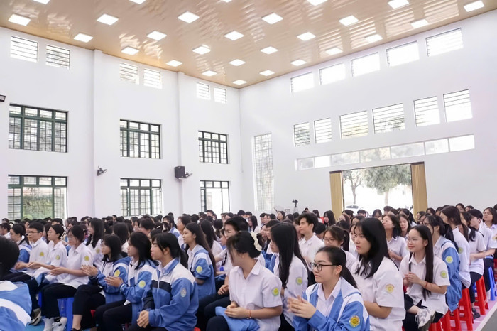 Học sinh Trường Trung học phổ thông Chuyên Lào Cai. Ảnh: Website nhà trường Học sinh Trường Trung học phổ thông Chuyên Lào Cai. Ảnh: Website nhà trường