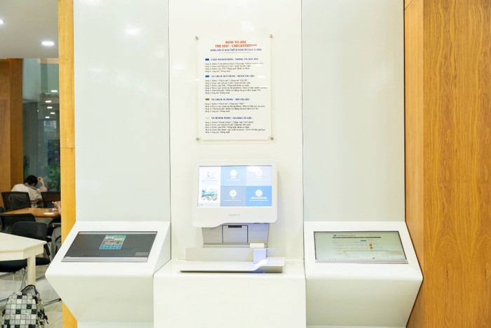 Hệ thống mượn - trả sách tự động của thư viện Trường Đại học Công Thương Thành phố Hồ Chí Minh.