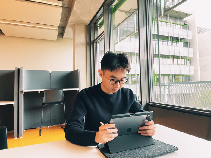 Đào Việt Anh đang theo học chương trình Thạc sĩ Kinh tế, định hướng nghiên cứu (Master Économie – Research track) tại Đại học École normale supérieure Paris-Saclay. Ảnh: NVCC. img-5741-vsco.jpg