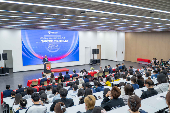 Trường Đại học Văn Lang long trọng tổ chức Lễ phong tặng danh hiệu Tiến sĩ danh dự cho Ngài Takebe Tsutomu.