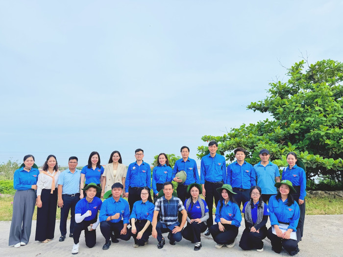 Trần Hà Trang luôn tích cực tham gia vào các hoạt động tình nguyện. Ảnh: NVCC.