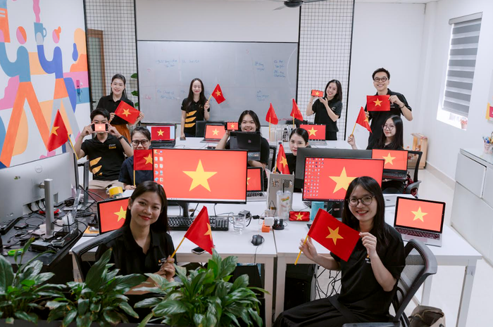 Anh Nguyễn Thành Đạt thành lập Công ty truyền thông Easy Marketing với mong muốn đem các giải pháp marketing đơn giản, dễ áp dụng đến với các đơn vị nhỏ.. Ảnh: NVCC. Anh Nguyễn Thành Đạt thành lập Công ty truyền thông Easy Marketing với mong muốn đem các giải pháp marketing đơn giản, dễ áp dụng đến với các đơn vị nhỏ.. Ảnh: NVCC.