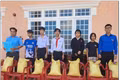 Thầy giáo tích cực làm thiện nguyện với tâm niệm "làm gương cho học trò"
