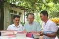 Nhà báo Tô Phán ra mắt cuốn sách "10h sáng Chủ Nhật": Thông điệp về cuộc sống, tình người