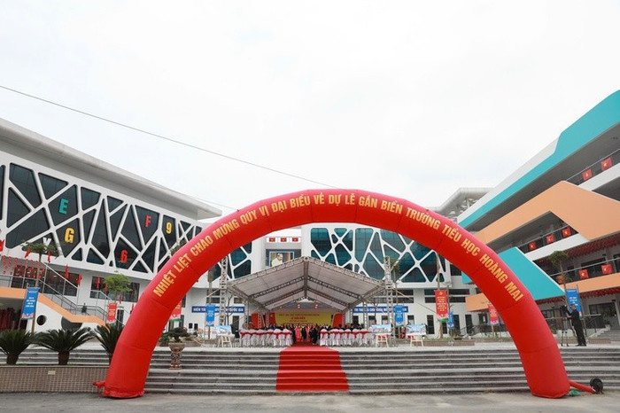 Trường Tiểu học Hoàng Mai được đầu tư khang trang, hiện đại, đáp ứng nhu cầu học tập của con em trên địa bàn phường