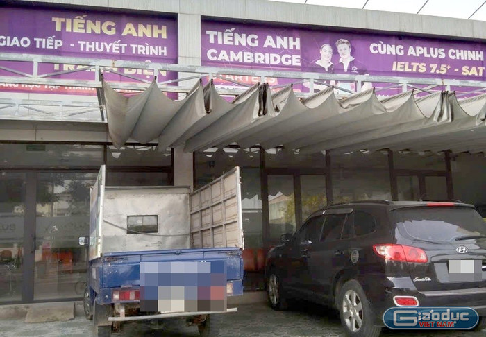 Hình ảnh chi nhánh Trung tâm Anh ngữ Aplus tại xã Lai Thành được phụ huynh chụp vào ngày 8/9, trung tâm cửa khóa then cài. Ảnh: Phụ huynh cung cấp gdvn-trung-tam-anh-ngu-aplus.jpg