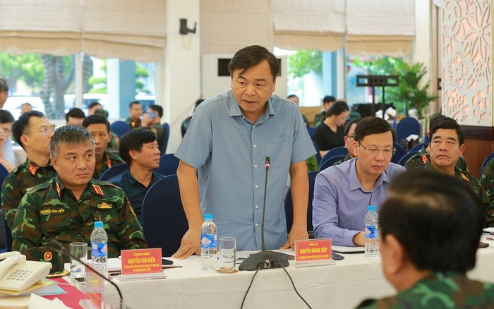 Thứ trưởng Bộ Nông nghiệp và Môi trường Nguyễn Hoàng Hiệp báo cáo tại cuộc họp. Ảnh: VGP/Minh Khôi Thứ trưởng Bộ Nông nghiệp và Môi trường Nguyễn Hoàng Hiệp báo cáo tại cuộc họp. Ảnh: VGP/Minh Khôi