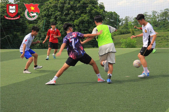 Học sinh Trường trung học phổ thông Khoa học Giáo dục có nhiều không gian để chơi các môn thể thao tại trường. Ảnh: website nhà trường. hes-school-gallery-4.jpg