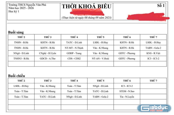 Thời khóa biểu của một lớp của Trường trung học cơ sở Nguyễn Văn Phú. Ảnh: bạn đọc cung cấp. gdvn-chuong-trinh-lien-ket.jpg