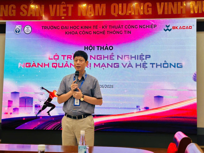 Tiến sĩ Nguyễn Hoàng Chiến phát biểu khai mạc hội thảo. ts-nguyen-hoang-chien.jpg
