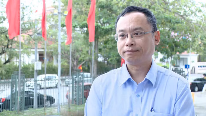pgs-ts-tran-quanh-anh.jpg