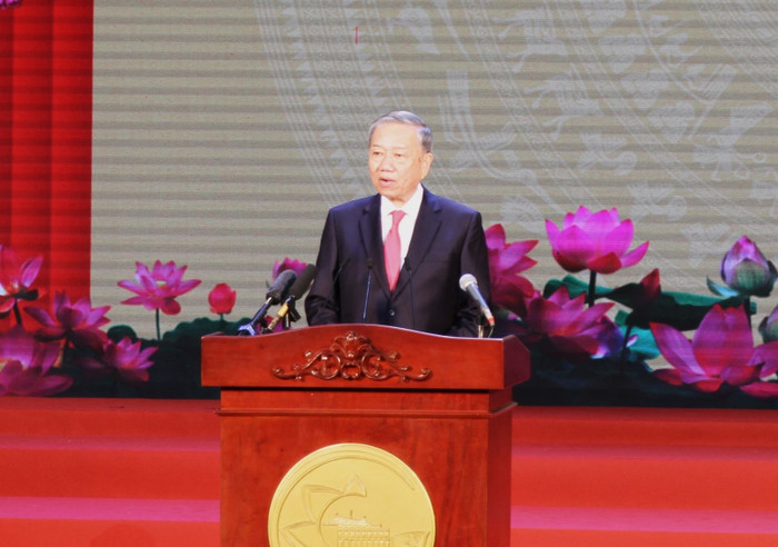 Tổng Bí thư Tô Lâm phát biểu với nhân dân Thành phố, đồng thời gửi gắm thông điệp tới nhân dân cả nước. Ảnh: VGP tbt4-17512541020661223170963.jpg