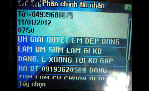 Một trong những tin nhắn ông C. nhắn cho T. Một trong những tin nhắn ông C. nhắn cho T.