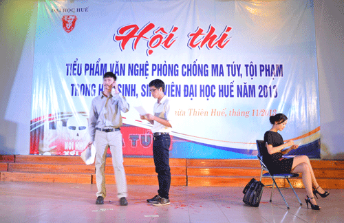 Tiểu phẩm "Góc tối" của sinh viên Trường ĐHNT