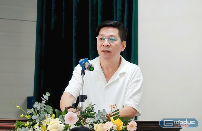 Tiến sĩ Trương Đức Cường - Hiệu trưởng Trường Cao đẳng Mỹ thuật Trang trí Đồng Nai. Ảnh: Mộc Trà.