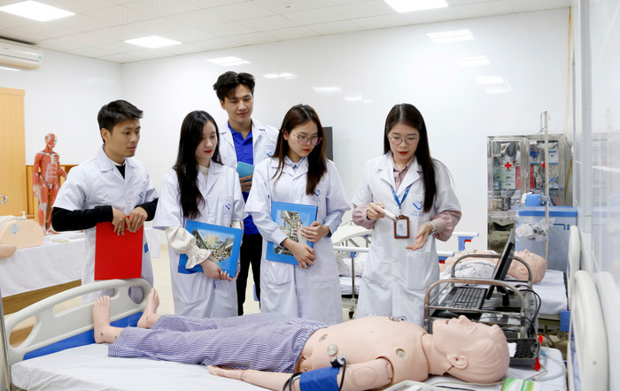 Doanh nghiệp tham gia đào tạo lĩnh vực giáo dục nghề nghiệp là rất cần thiết, nhưng không thể để mục tiêu đào tạo bị lấn át bởi lợi ích ngắn hạn. Ảnh: Mộc Trà.