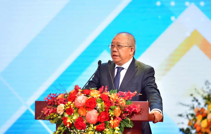 Giáo sư, Tiến sĩ khoa học Trần Văn Nhung - nguyên Thứ trưởng Bộ Giáo dục và Đào tạo (ảnh chụp ngày 29/10/2023). Ảnh: NVCC. 508201261-978880310858348-5768371570218996501-n.jpg