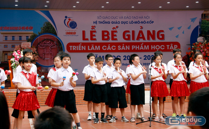 Đây là tiết mục vô cùng đặc biệt, khi học sinh được vận dụng chính những kiến thức đã được tiếp cận trong chương trình học trên lớp vào biểu diễn. gdvn-anh-lv.jpg