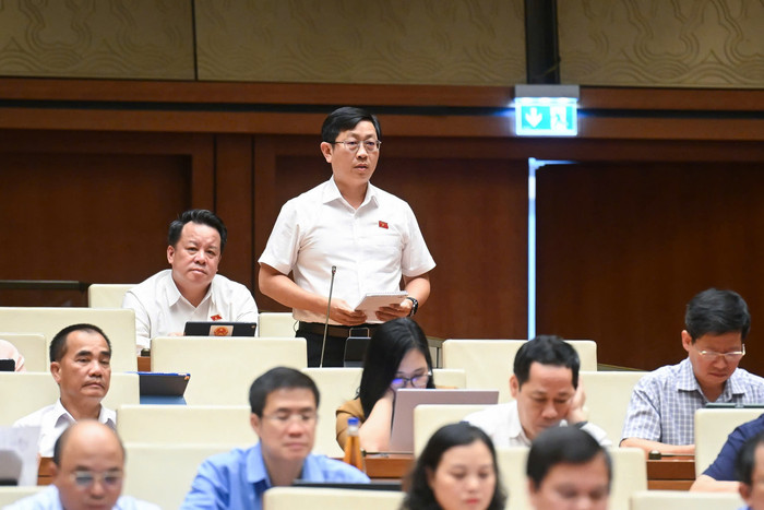 Đại biểu Nguyễn Hữu Thông (đoàn Bình Thuận). Ảnh: Media Quốc hội. z6722478563876-478e907774cde85525696b7fbde8cc2c.jpg