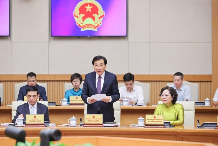Bộ trưởng, Chủ nhiệm Văn phòng chính phủ Trần Văn Sơn phát biểu tại phiên họp - Ảnh: VGP/Nhật Bắc. img4804-17490039524691100528507.jpg