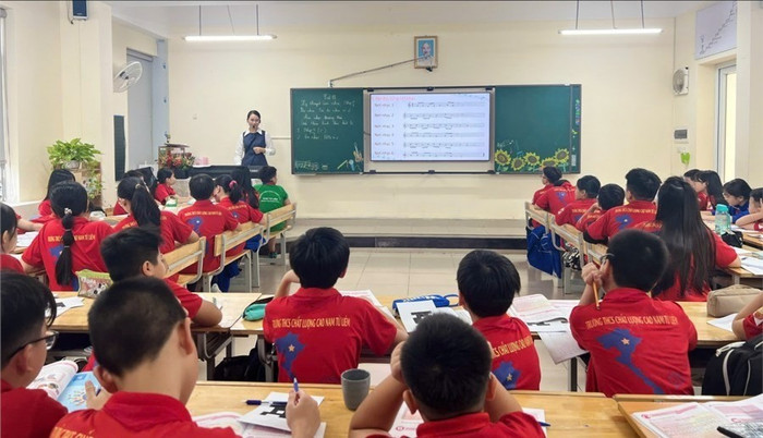 Một giờ học tại Trường Trung học cơ sở Nam Từ Liêm. Ảnh: website trường. z6061971806789c66f4e40679b3d3ce43d91af5d19085a-231120241811-8164.jpg