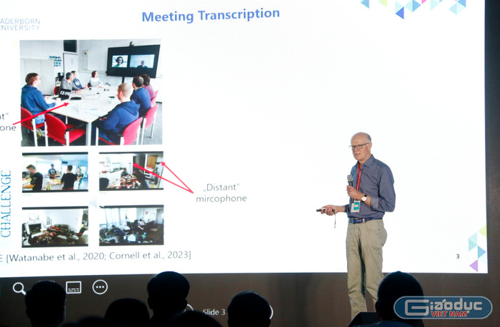 Giáo sư Reinhold Haeb-Umbach trình bày nội dung “Automatic Meeting Transcription with Distant Microphone”. gdvn-anhe.jpg