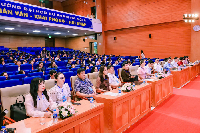 Các đại biểu tham dự Hội thảo. z6949785677742-794dce59d65a45af60014ec71aac04ca.jpg