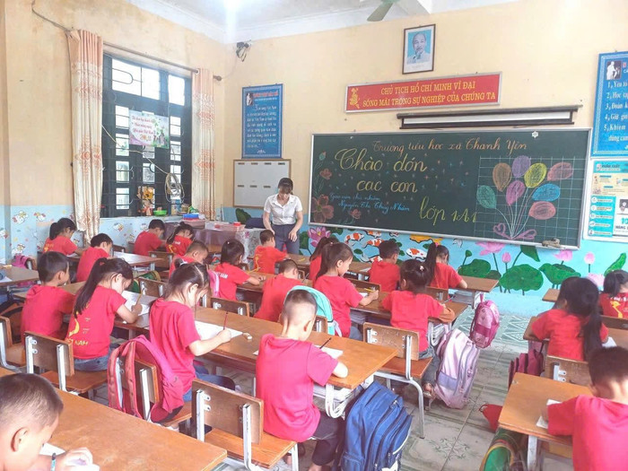 Sở Giáo dục và Đào tạo đã có Tờ trình Đề nghị xây dựng Nghị quyết mức thu học phí, hỗ trợ học phí đối với trẻ em mầm non, học sinh phổ thông, người học chương trình giáo dục phổ thông trong cơ sở giáo dục trên địa bàn tỉnh Điện Biên. Ảnh: SGDĐT cung cấp. z6971179785921-845f0c0d364ee8298c5aa0fd37e8e222.jpg