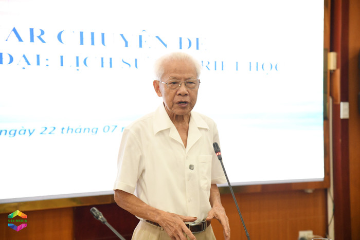 Giáo sư, Tiến sĩ khoa học Hồ Ngọc Đại trình bày quan điểm tại seminar. Ảnh: NTCC. dsc-2180.jpg